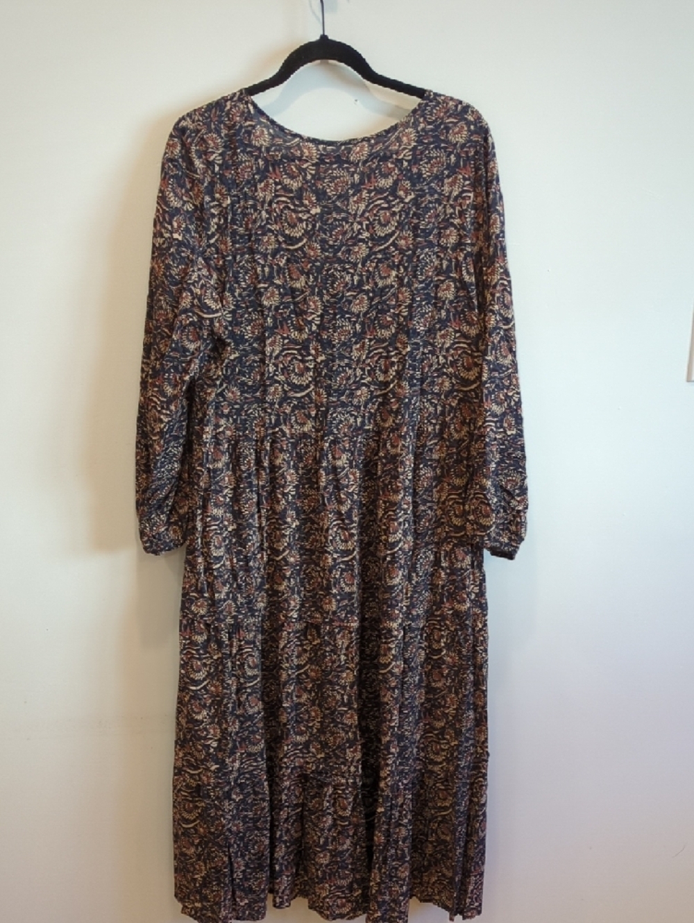 Faherty Navy Brown Floral V-Neck Maxi Dress Size Large Boho Cottage Beachy - Picture 9 of 9